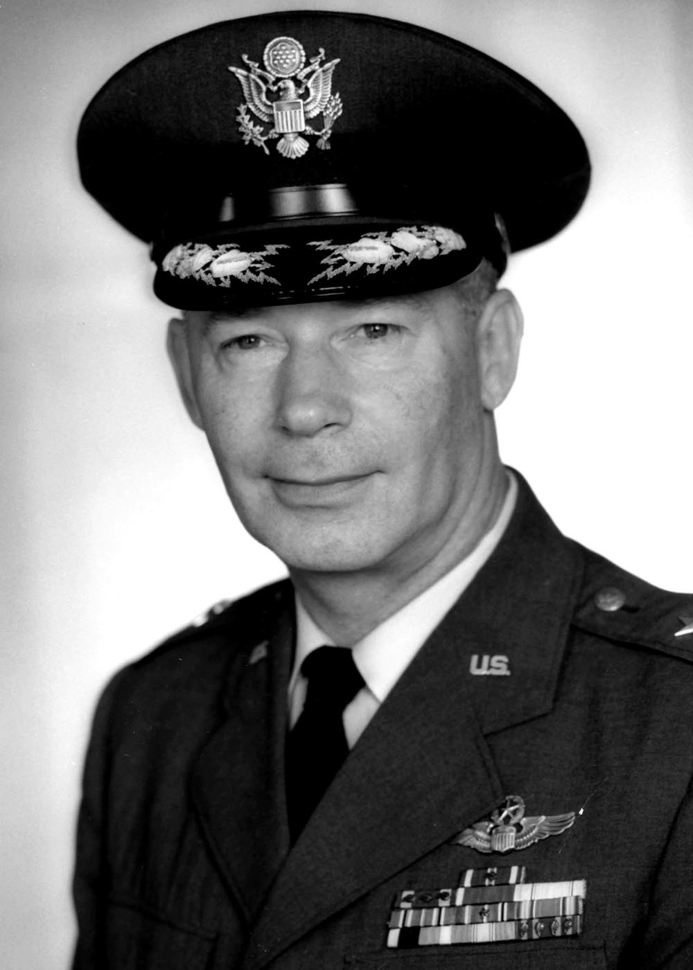 Major General Luther Henry Richmond is director of plans, J-5, U.S. Strike Command, MacDill Air Force Base, Fla. He is responsible for the preparation of ... - 090429-F-JZ031-281