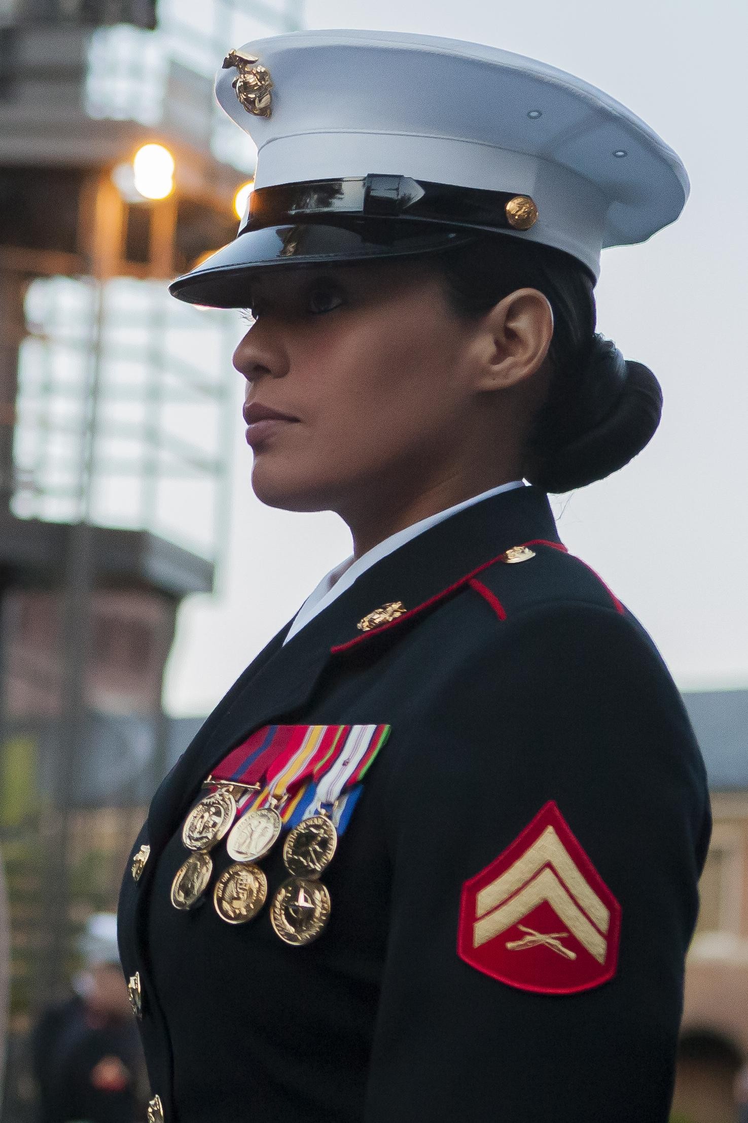 Female Marine Uniform 9